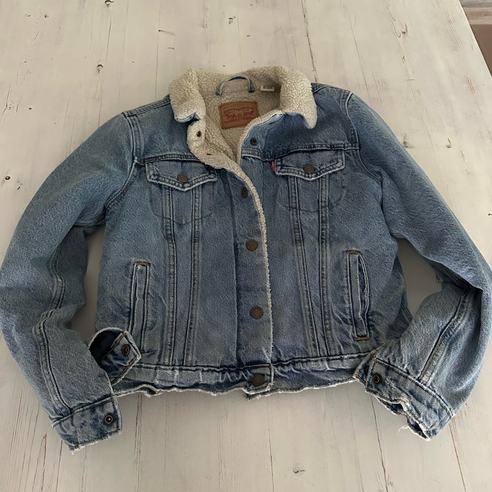 Vintage distressed Levi’s levis Jean coat jacket distressed worn women’s size m